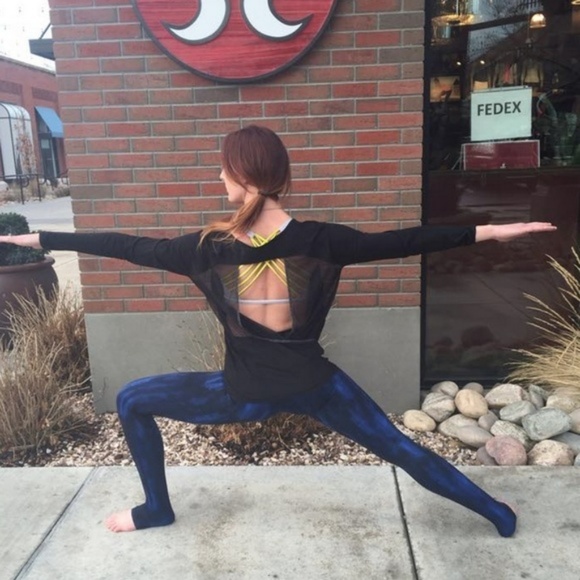 Lululemon If You're Lucky Tank Long Sleeve - Picture 7 of 7